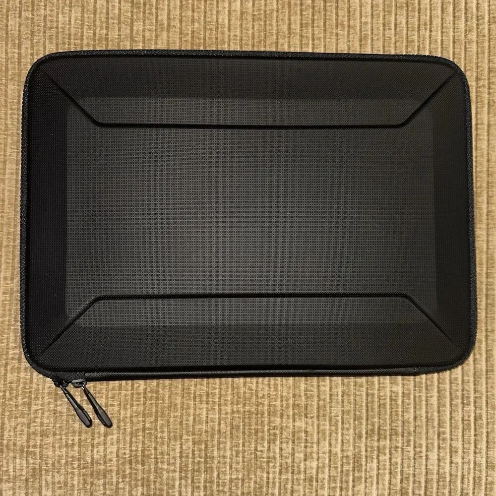 Thule Gauntlet Laptop Sleeve Case for  14